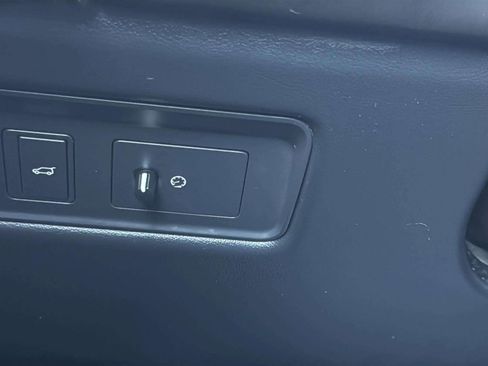 Used 2018 Land Rover Range Rover Long Wheelbase Supercharged image 37