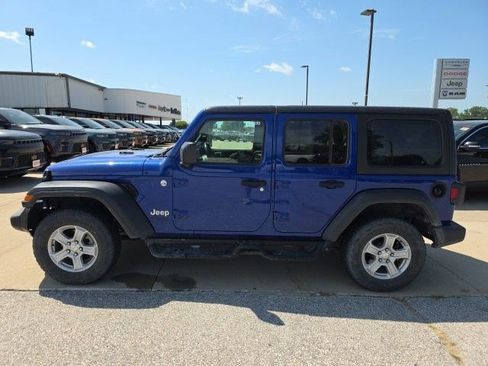 Used 2020 Jeep Wrangler Unlimited Sport S AWD/4WD image 5