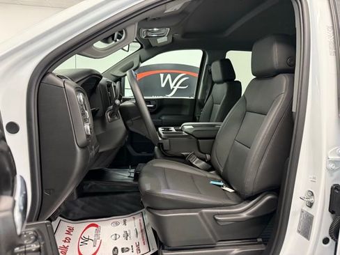 New 2026 GMC Sierra 2500 Pro w/ Convenience Package image 11