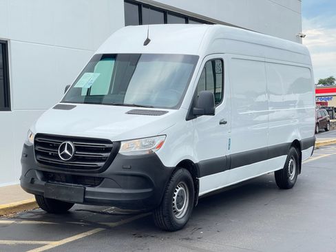 Used 2019 Mercedes-Benz Sprinter 170 Cargo image 7