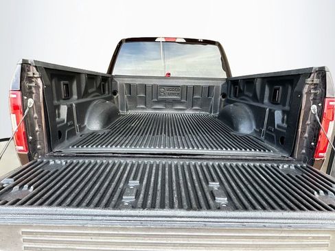 Used 2019 Ford F150 XLT RWD image 25