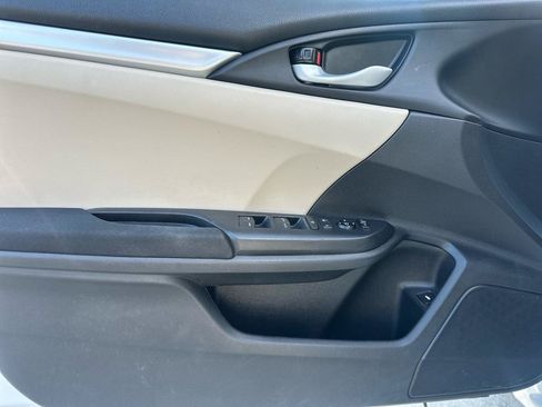 Used 2019 Honda Civic LX image 11