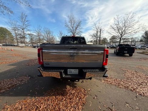 Used 2024 Ford F250 King Ranch w/ Chrome Package image 18