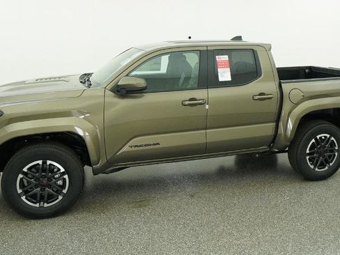 New 2026 Toyota Tacoma TRD Sport image 5