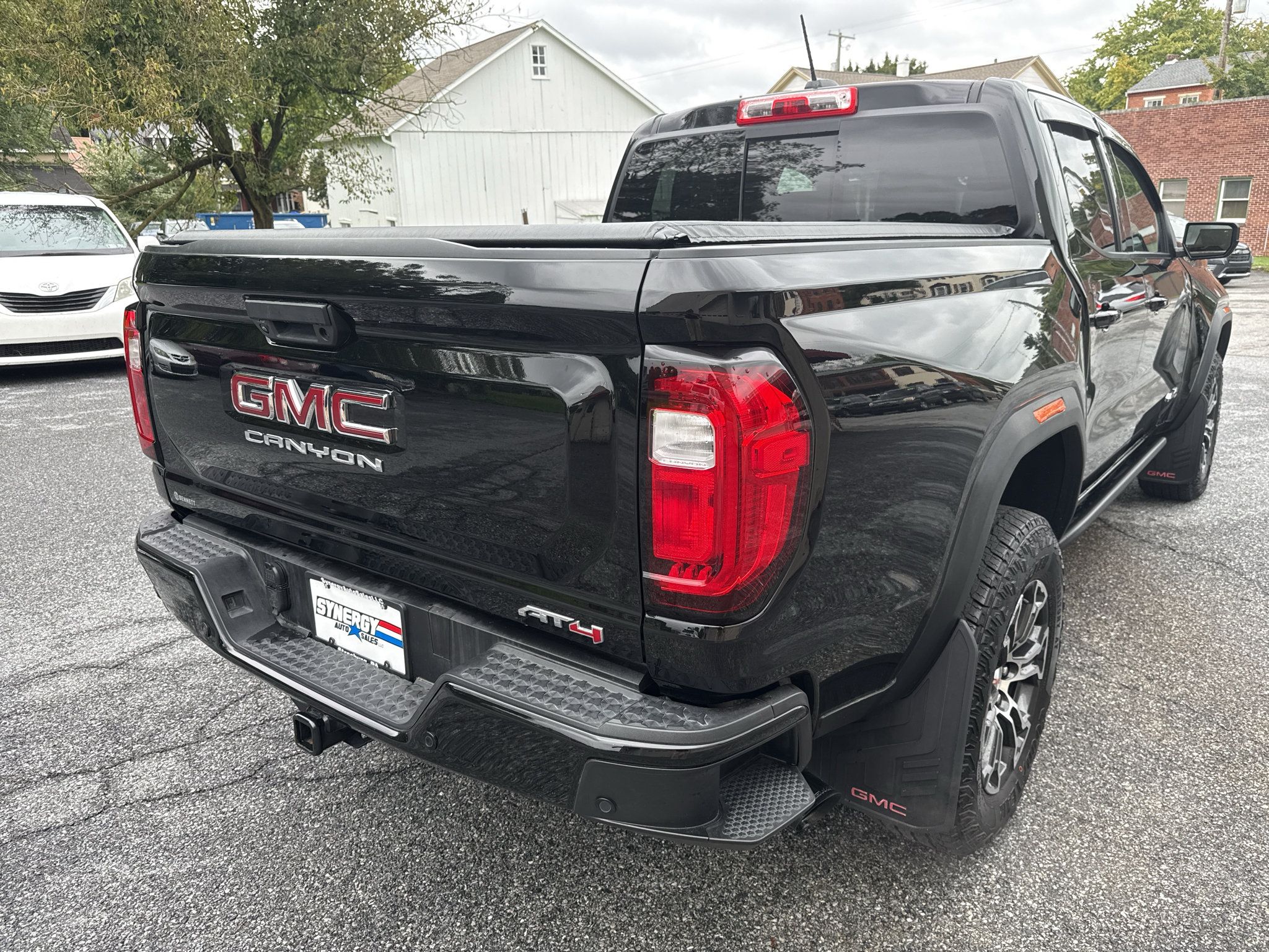 Used 2023 GMC Canyon AT4 w/ Canyon Safety Plus Package AWD/4WD image 5