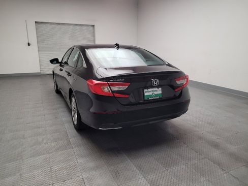 Used 2018 Honda Accord LX image 6