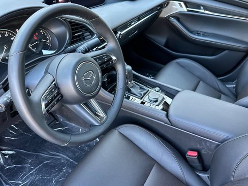 Certified 2025 MAZDA MAZDA3 2.5 Turbo Sedan w/Premium Plus AWD/4WD image 10