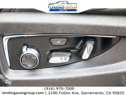 Used 2016 Cadillac Escalade ESV Platinum image 23