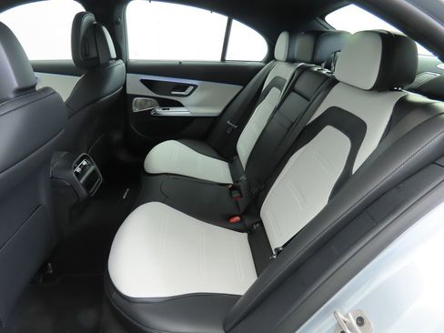 New 2026 Mercedes-Benz E 53 AMG e 4MATIC Sedan image 21