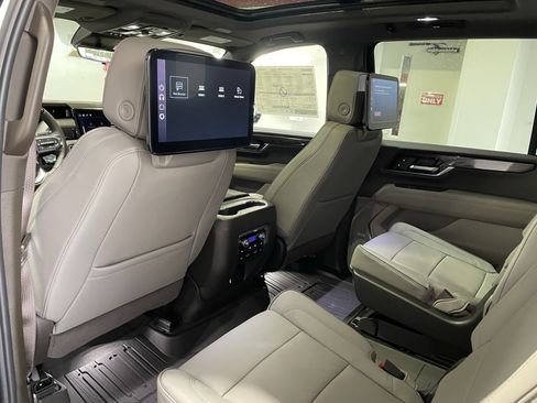 New 2026 GMC Yukon XL Elevation w/ Elevation Premium Package image 13