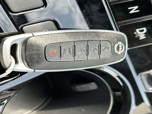 Certified 2025 Nissan Murano SV AWD/4WD image 34