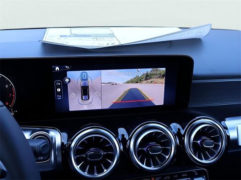 New 2026 Mercedes-Benz GLB 250 4MATIC image 25