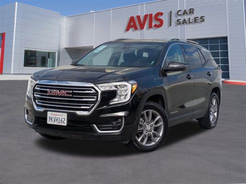 Used 2024 GMC Terrain SLT image 1