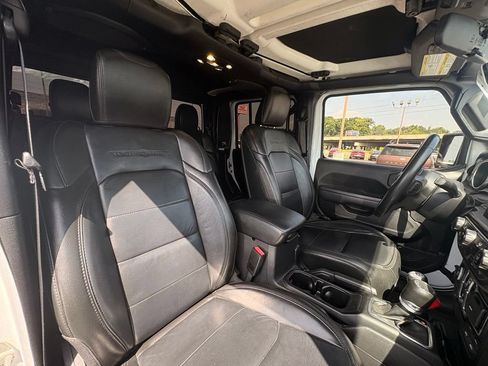 Used 2022 Jeep Gladiator Sport AWD/4WD image 30