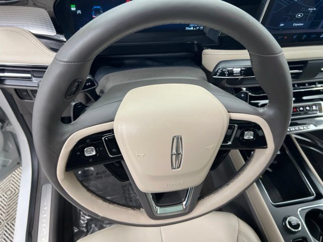 Certified 2023 Lincoln Corsair AWD w/ Equipment Group 101A image 21