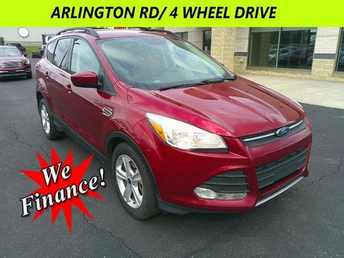 Used 2015 Ford Escape SE w/ Equipment Group 201A image 1