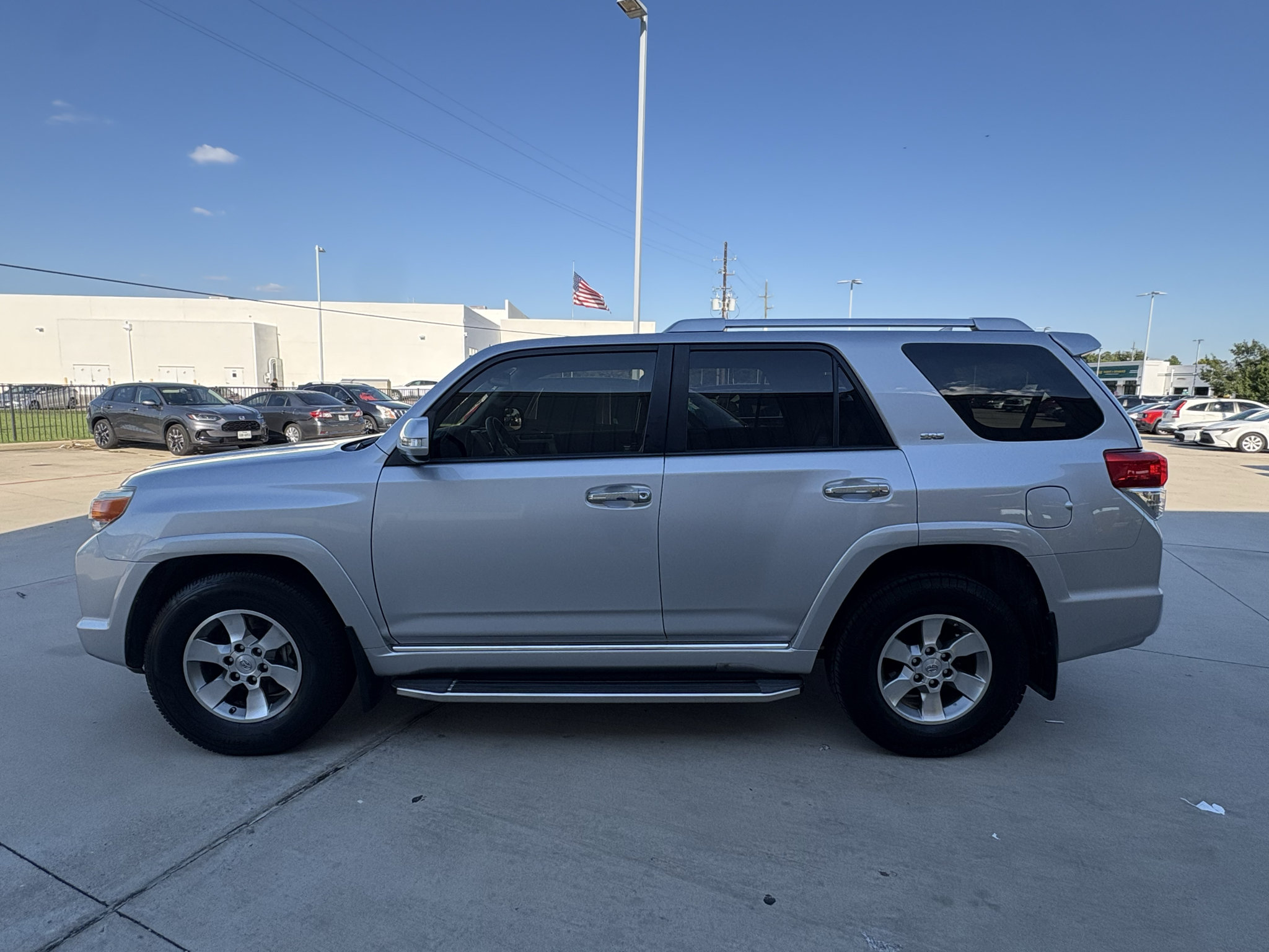 Used 2013 Toyota 4Runner SR5 RWD image 5