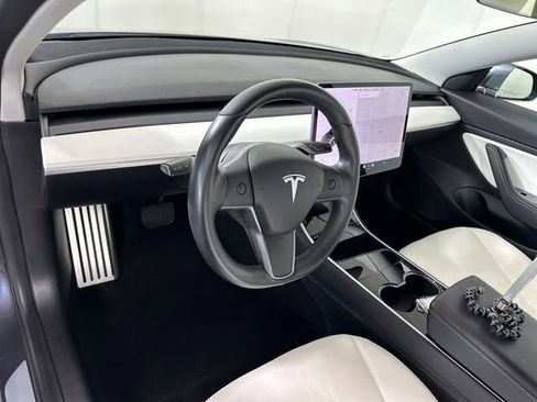 Used 2019 Tesla Model 3 Long Range image 13