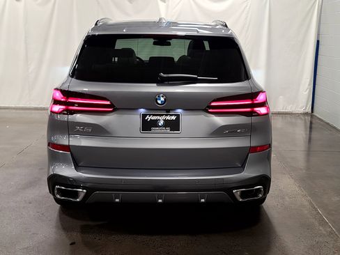 Used 2026 BMW X5 xDrive40i w/ M Sport Package AWD/4WD image 7