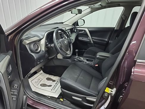 Used 2018 Toyota RAV4 XLE w/ Plus Extra Value Package AWD/4WD image 29