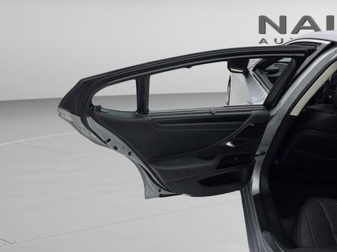 New 2025 Lexus ES 350 Ultra Luxury image 26