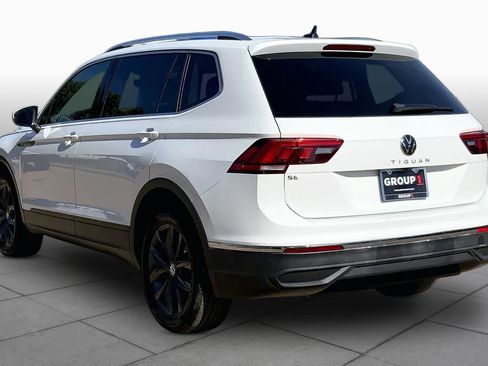 Used 2022 Volkswagen Tiguan SE FWD image 12