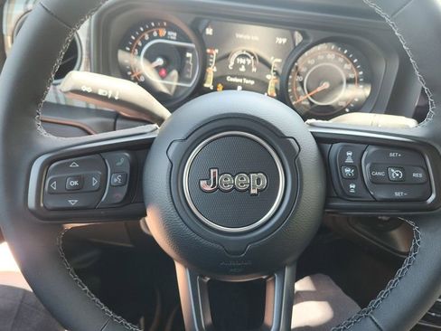 New 2026 Jeep Gladiator Sport AWD/4WD image 19