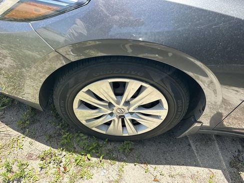 Used 2020 Nissan Sentra S w/ Trunk Package FWD image 4