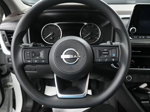 Used 2023 Nissan Rogue SV image 30