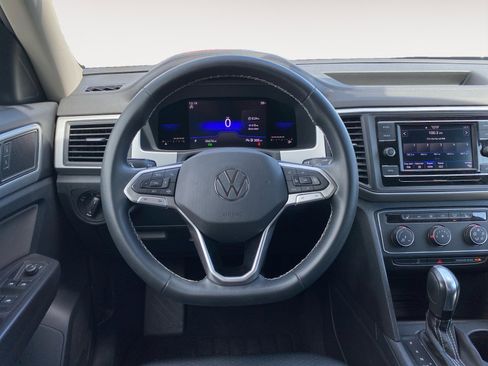 Used 2022 Volkswagen Atlas SE image 12