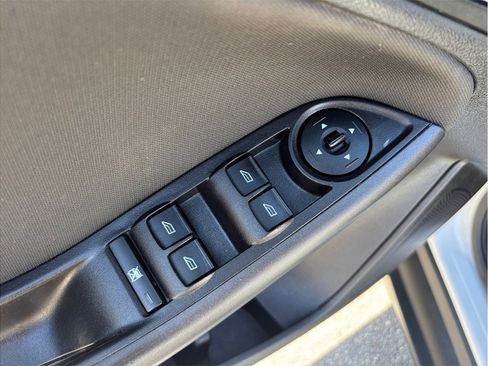 Used 2017 Ford Focus SEL image 17