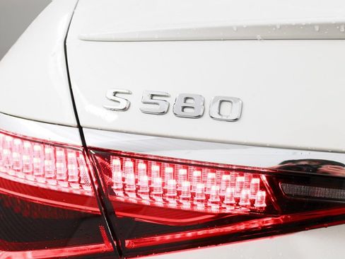 Used 2023 Mercedes-Benz S 580 4MATIC Sedan image 31