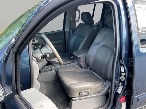 Used 2019 Nissan Frontier SL RWD image 26