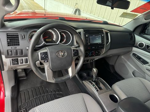 Used 2014 Toyota Tacoma 4x4 Double Cab image 15