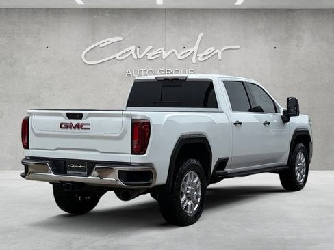 Certified 2022 GMC Sierra 2500 SLT w/ SLT Preferred Package AWD/4WD image 16