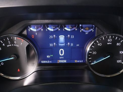 Used 2023 Ford Expedition Max XLT image 4