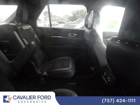 Used 2026 Ford Explorer Tremor AWD/4WD image 9