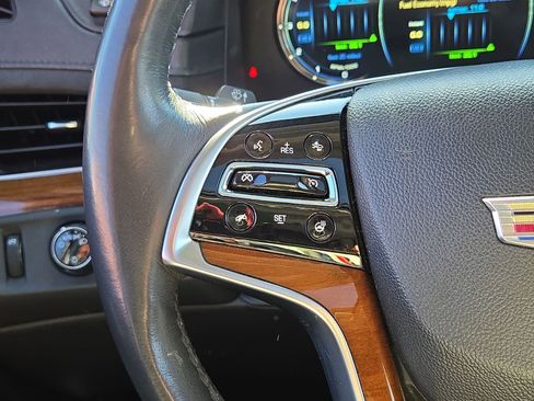 Used 2018 Cadillac Escalade ESV Luxury image 21