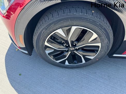 Certified 2024 Kia EV6 Wind RWD image 8