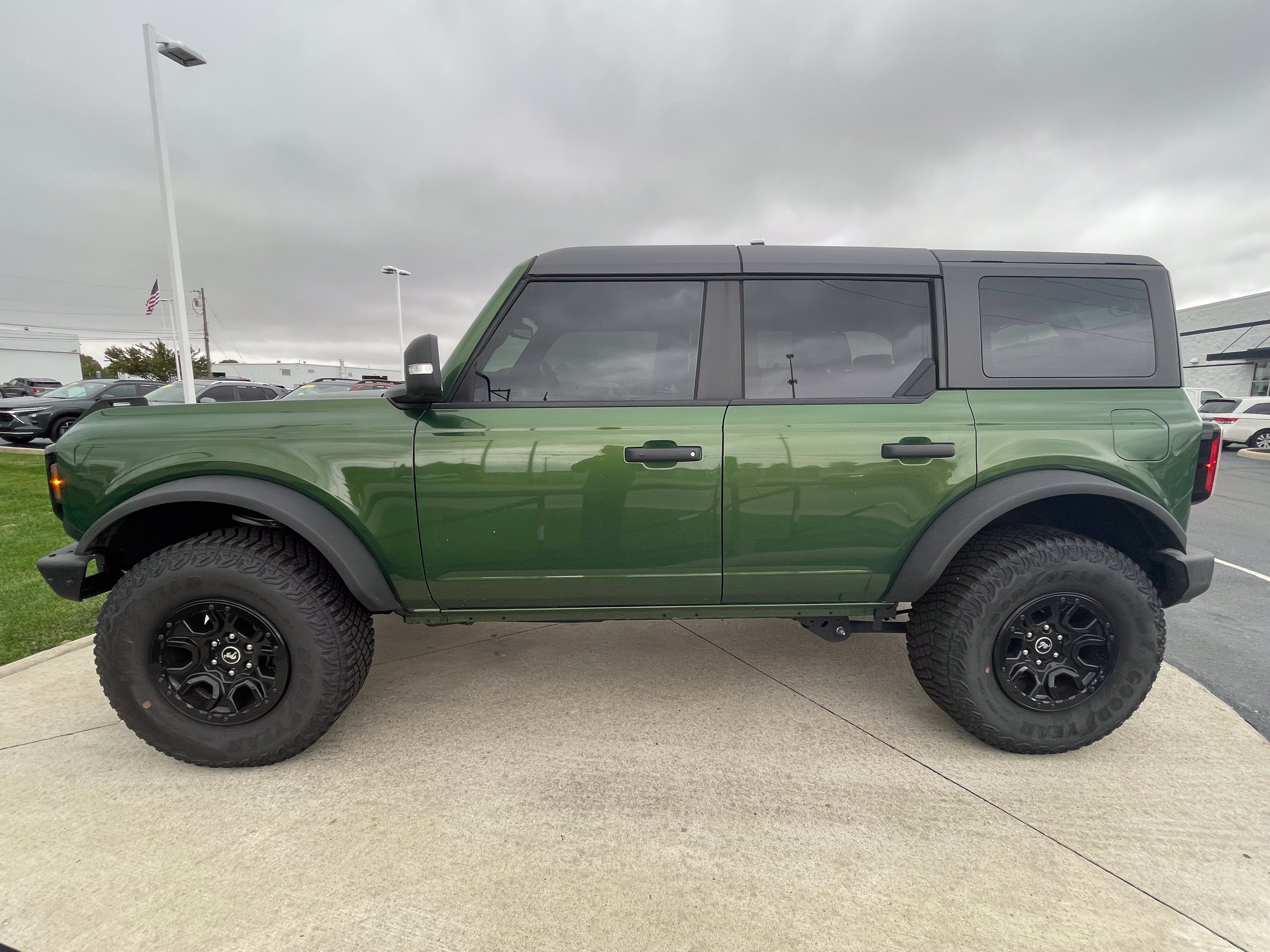Used 2024 Ford Bronco Wildtrak AWD/4WD image 4