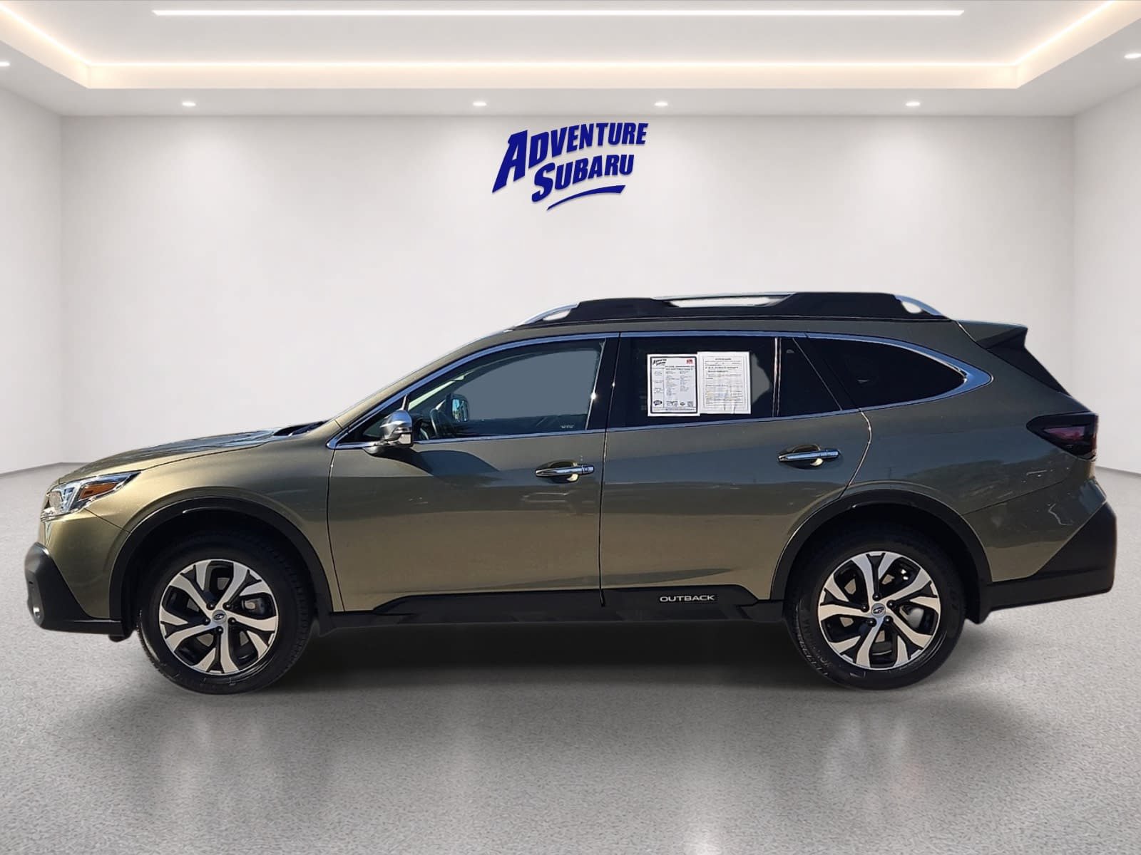 Used 2022 Subaru Outback Touring XT AWD/4WD image 4