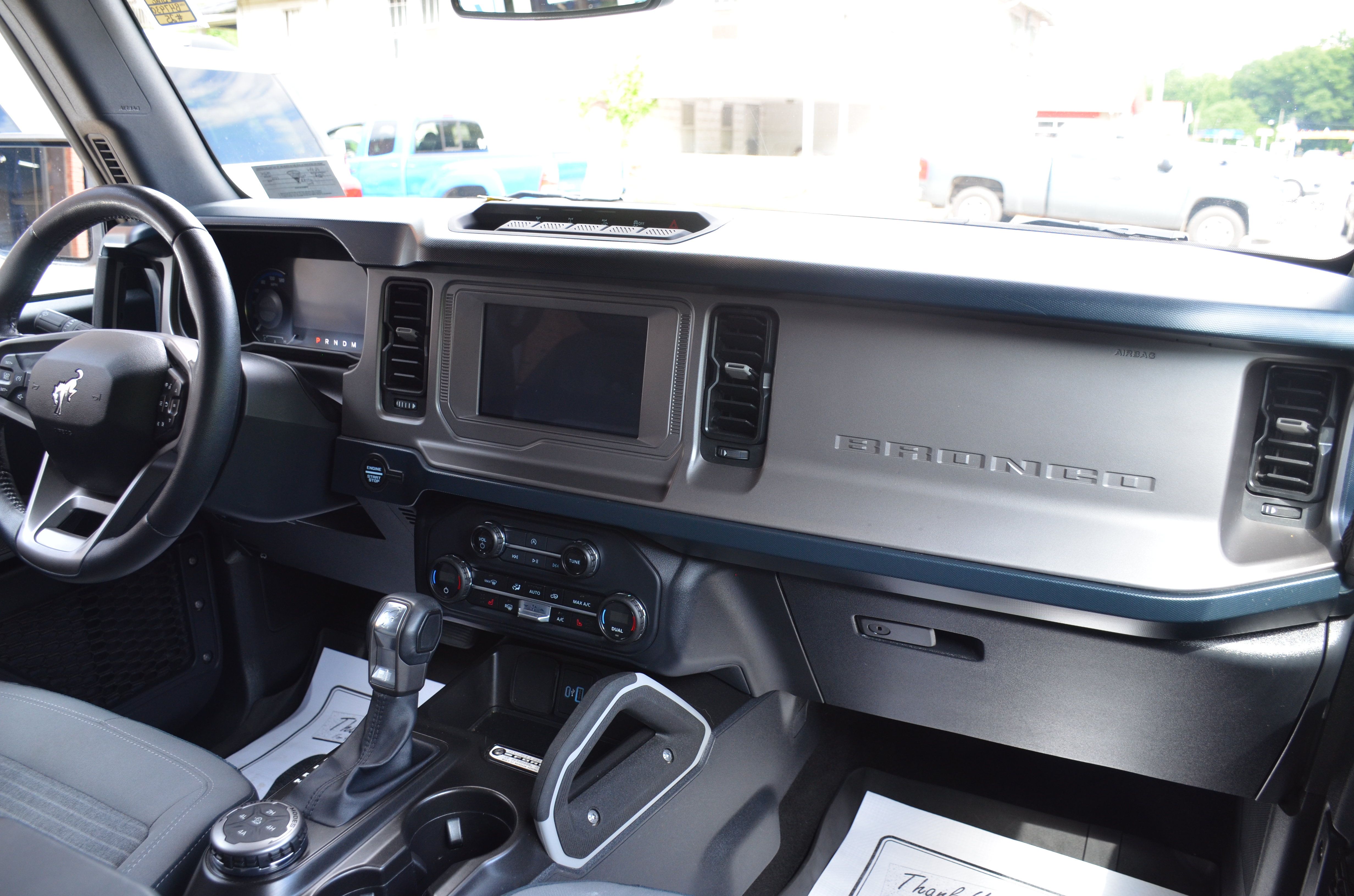 Used 2023 Ford Bronco Outer Banks w/ Sasquatch Package AWD/4WD image 38