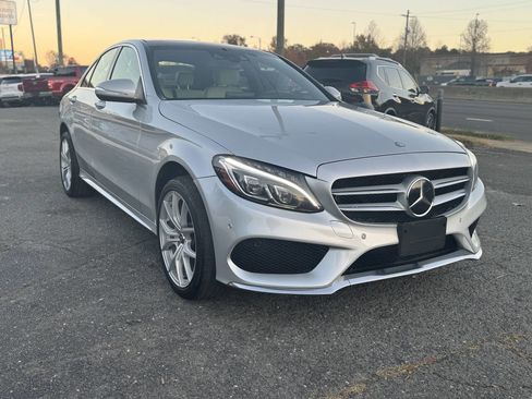 Used 2015 Mercedes-Benz C 400 4MATIC w/ Driver Assistance Package image 2