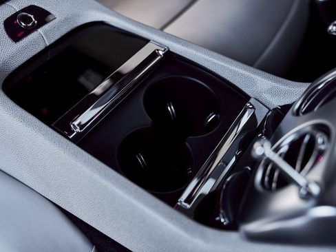 Used 2015 Rolls-Royce Wraith image 43