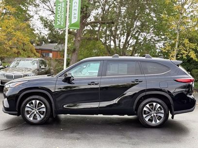 Used 2023 Toyota Highlander XLE