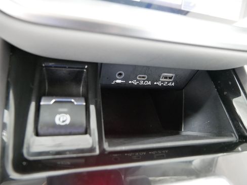 Used 2024 Subaru Legacy Limited AWD/4WD image 30