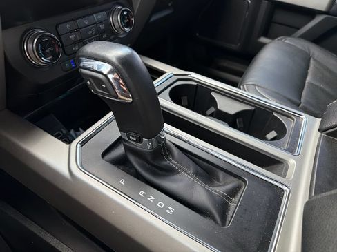 Used 2020 Ford F150 Lariat w/ Equipment Group 502A Luxury AWD/4WD image 19