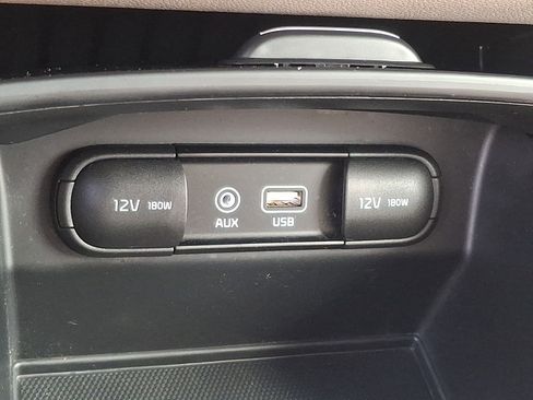 Used 2020 Kia Sorento LX AWD/4WD image 23
