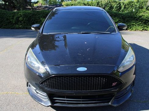 Used 2018 Ford Focus ST FWD image 10