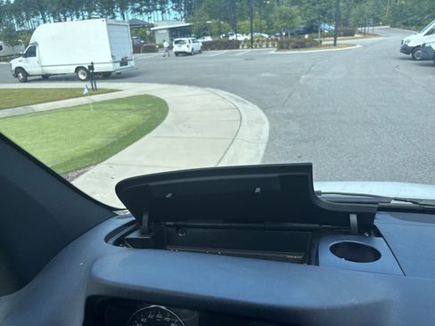 Used 2024 Mercedes-Benz Sprinter 2500 image 26